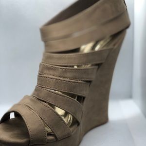 Dollhouse Wedges